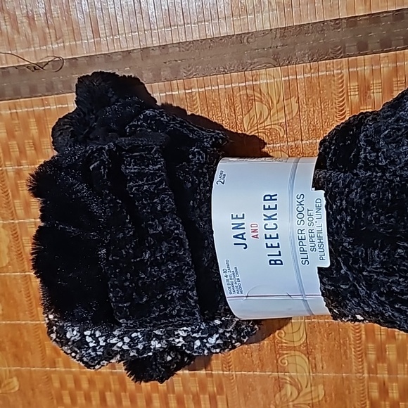 Jane and Bleecker Super SoftLined Slipper Socks New - Picture 1 of 4